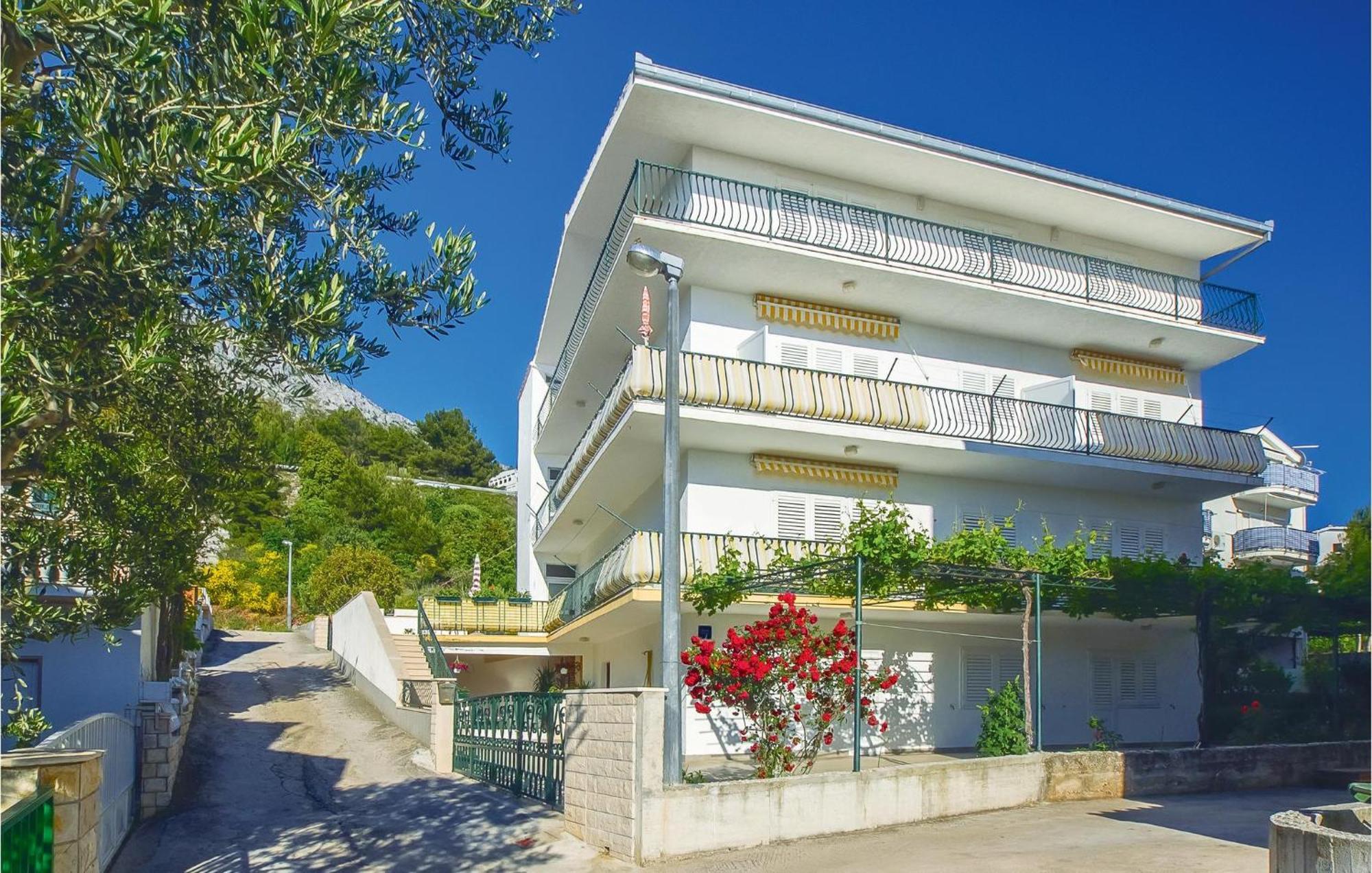 Beautiful Apartment In Omis With Wifi Omiš Exterior foto