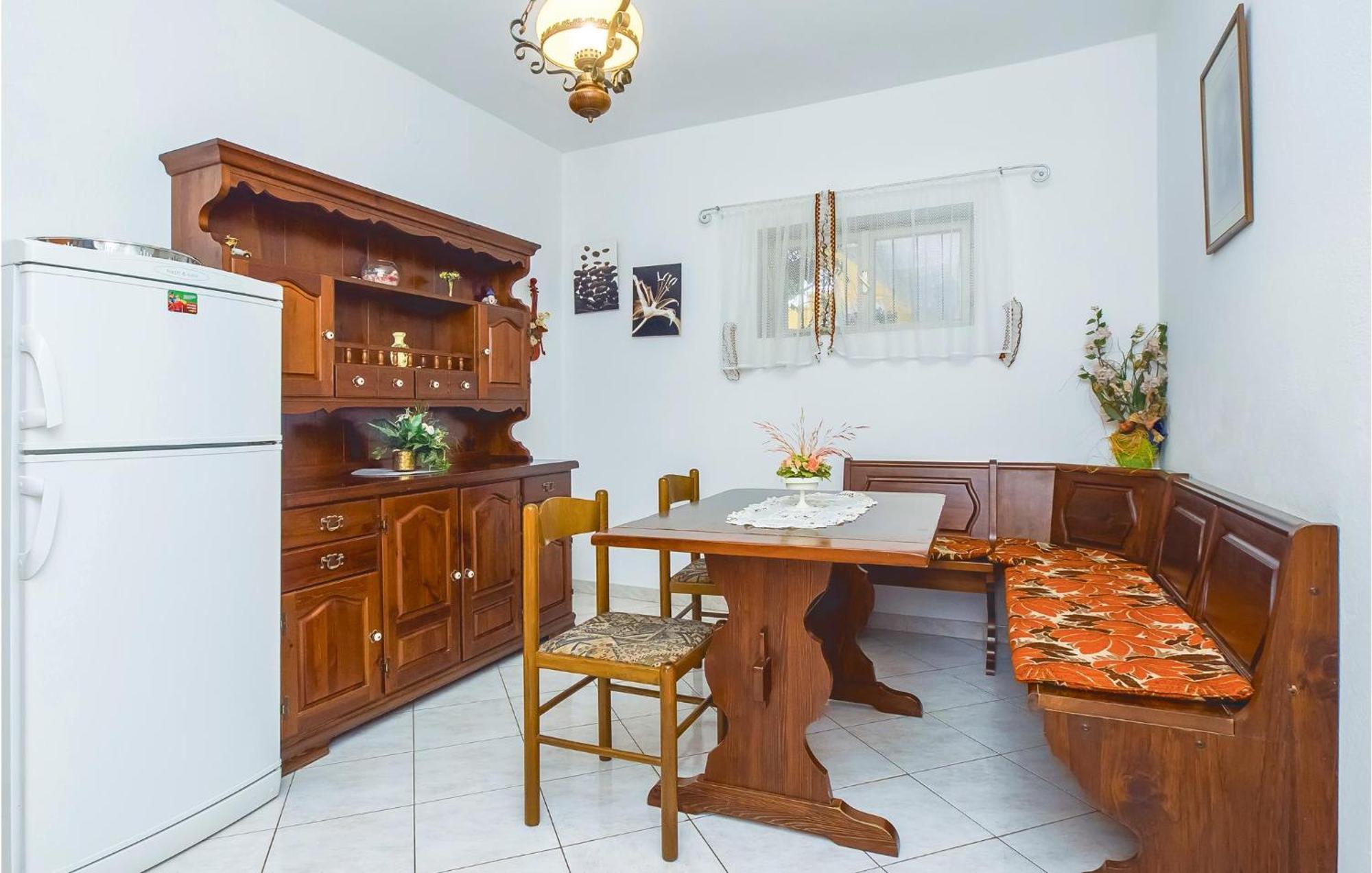 Beautiful Apartment In Omis With Wifi Omiš Exterior foto