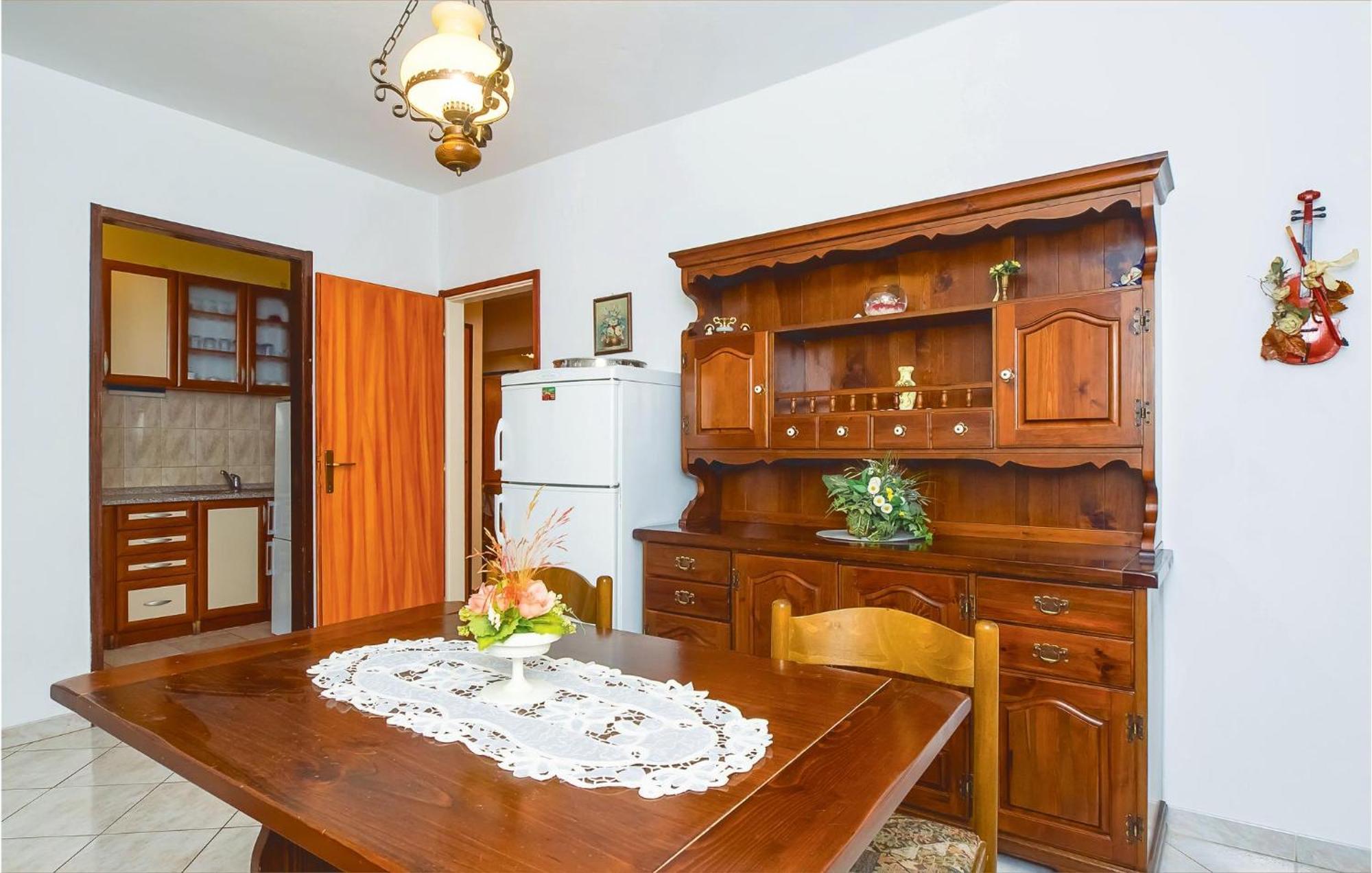 Beautiful Apartment In Omis With Wifi Omiš Exterior foto